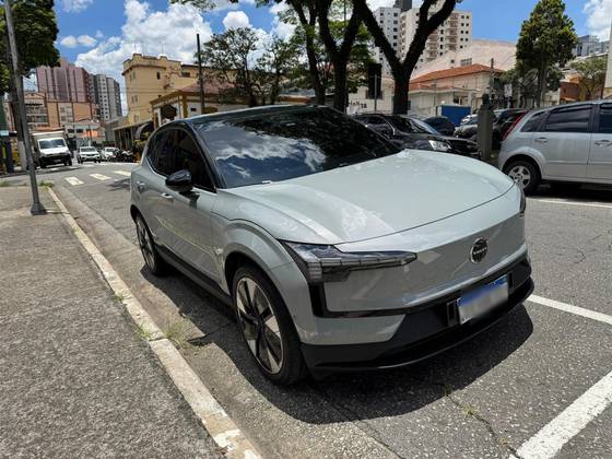 VOLVO EX30 69 KW ELÉTRICO ULTRA